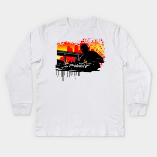 Scratching Hits Kids Long Sleeve T-Shirt